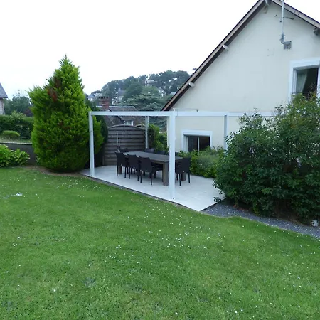 Holiday home Le Clos Des Camelias *