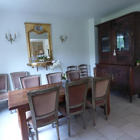 Tatil Evi Le Clos Des Camelias, 4 Chambres- 8 Personnes- 300m De La
