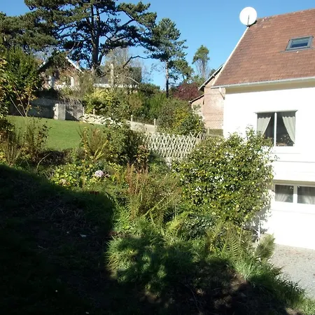 Holiday home Le Clos Des Camelias